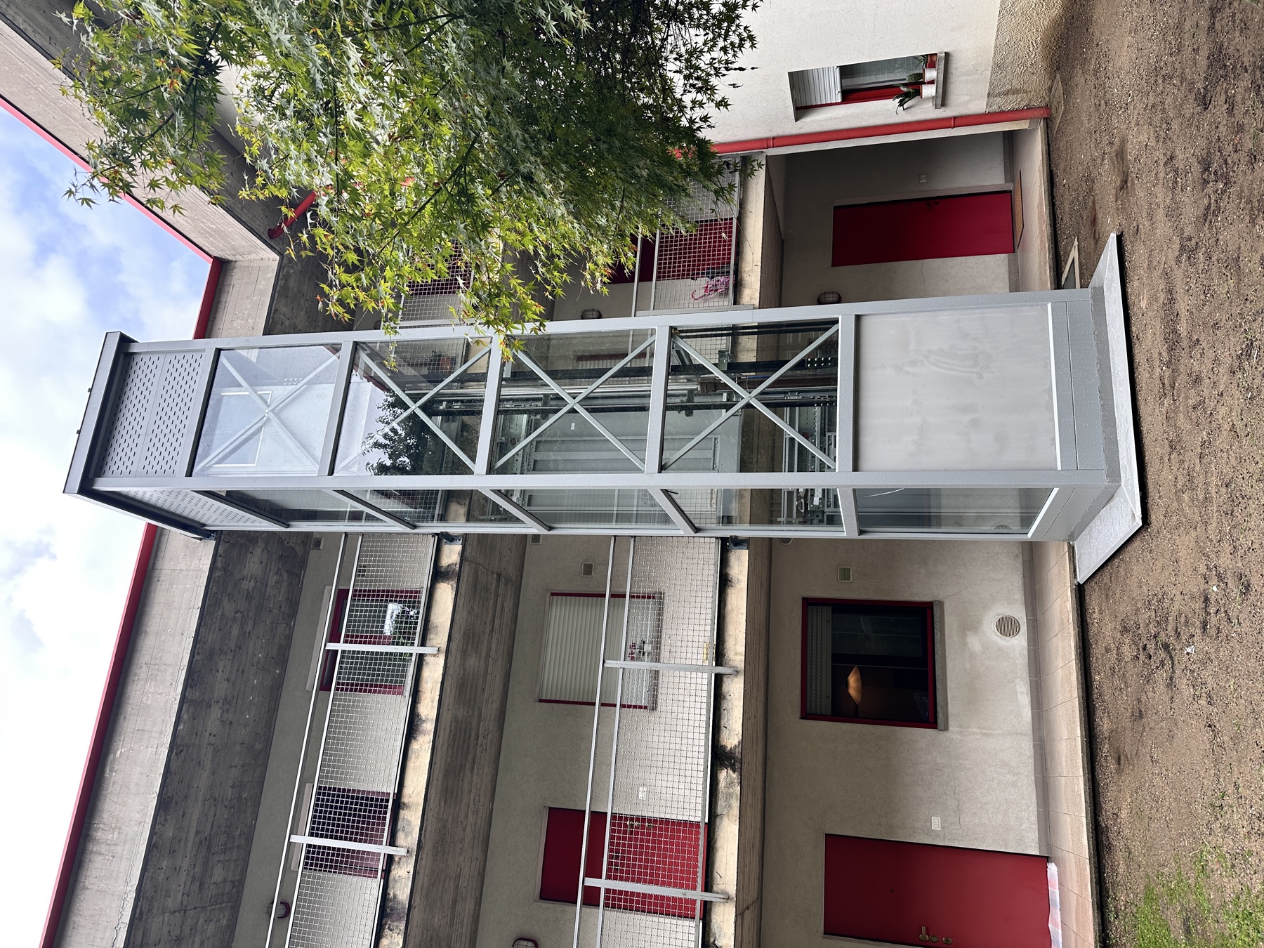 Piattaforma elevatrice Eurolift installata in un condominio